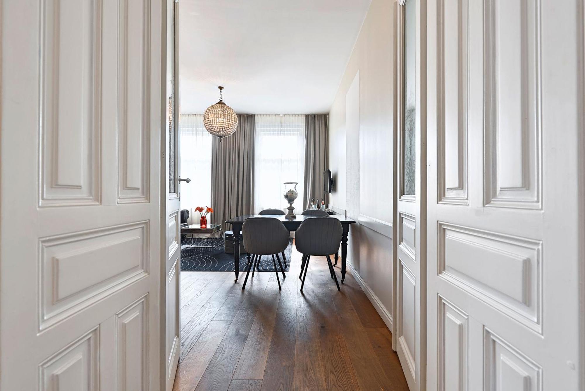 Appartement 6 *