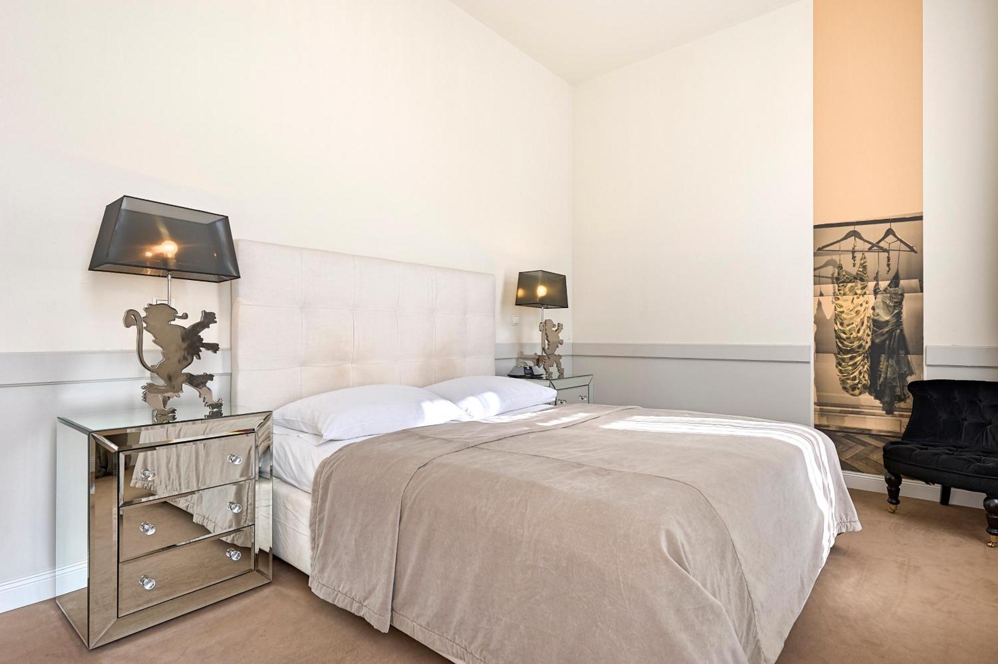Appartement 6 *
